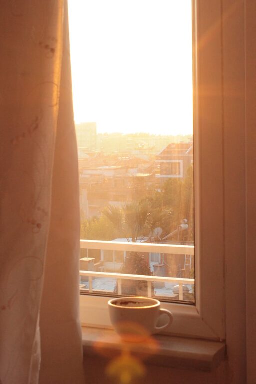 Tips for Creating a Relaxing Morning Routine to Start Your Day Right